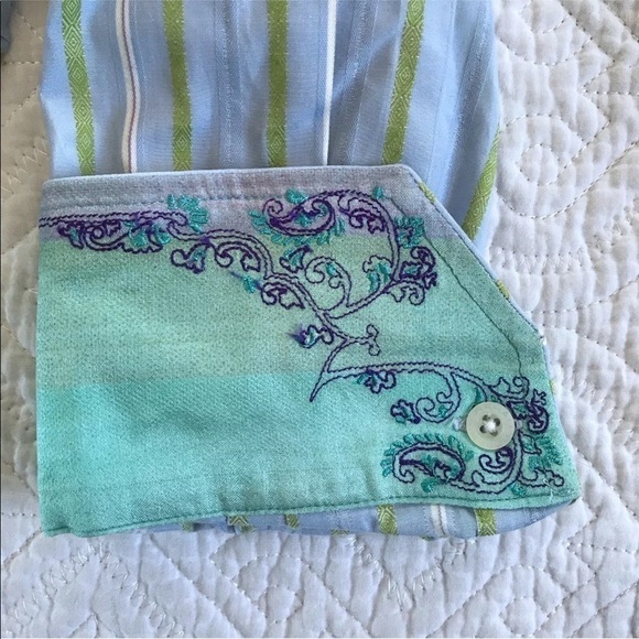 Robert Graham Textured Striped Dress Shirt Cuffs - Picture 11 of 12